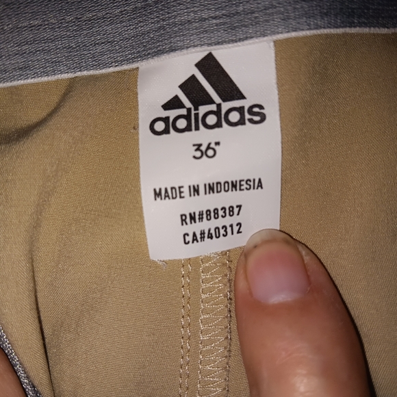 Men's size 36, Adidas beige light weight shorts - Picture 3 of 3